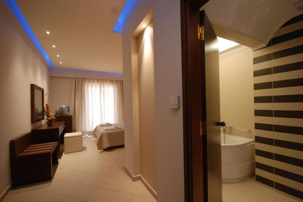 Hotel Alkionis Zacharo Ngoại thất bức ảnh